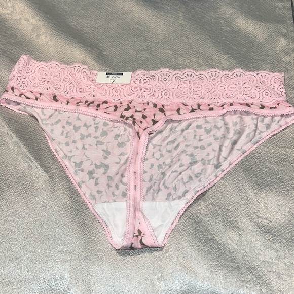 Secret Treasures Rayon Lace Thong Size XXL Pink - Picture 3 of 4